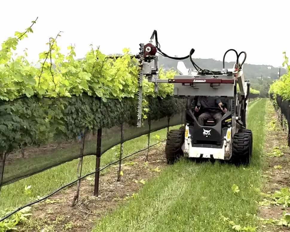 Agrishield Vine & Berry Trimmer | T3 Series | Width Range 45″-111″ | Oil Flow Range 6-8 GPM | For Skid Steers