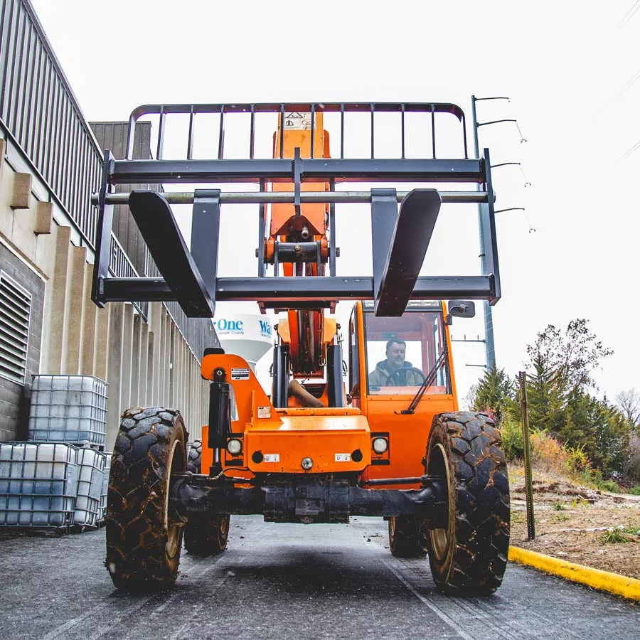 Arrow Pallet Forks Telehandler JLG | Fork Length 48″-96″ | Frame Width 48″ | Horsepower 99-130 HP | For Telehandlers