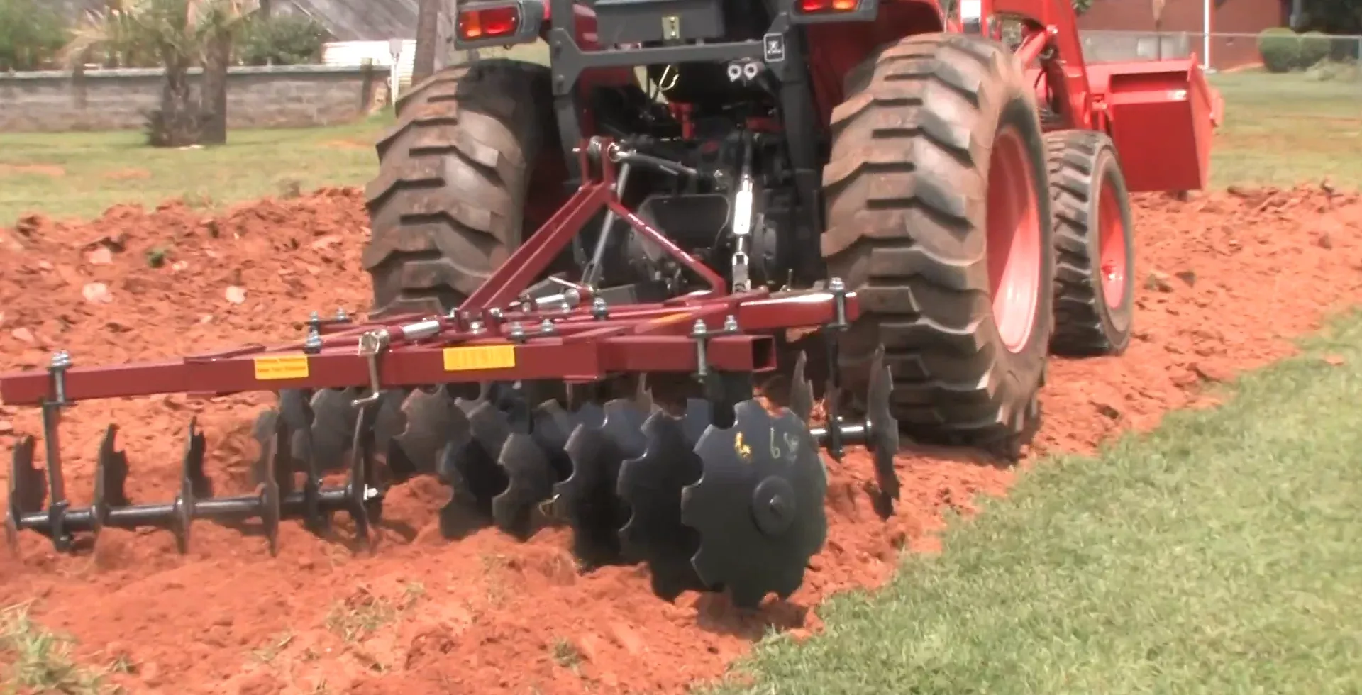 A & B Eagleline Equipment | 3-Point Clevis Hitch Disc Harrow W/ 20″ Cut-Out Blades | Model CHH-CO Series | Width 8’2″ to 11’4″ | Horsepower 45-70 HP | For Tractors