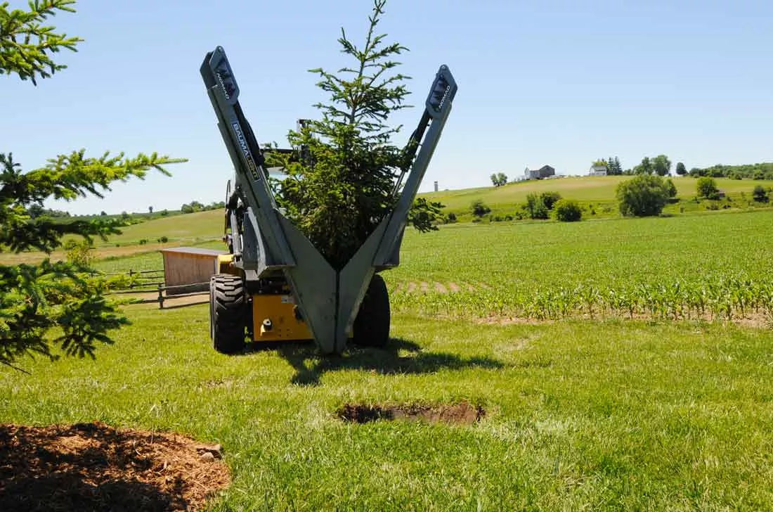 Baumalight Tree Spade | Model ST-330 | Root Ball Diameter 30″ | 5 – 20 GPM | For Skid Steers