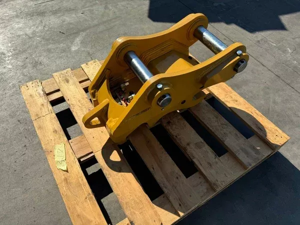 Bedrock Attachments Coupler A Linkage | Width 21.3″ | Model OEQ-A | Machine Size 11-15 Tons | For Excavators