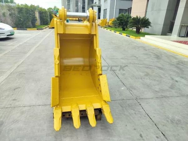 Bedrock Attachments Severe Service Rock Bucket | Model EB320BSD | Width 30″ | Capacity 0.64 CU M | Machine Size 18-24 Tons | For Excavators CAT 320