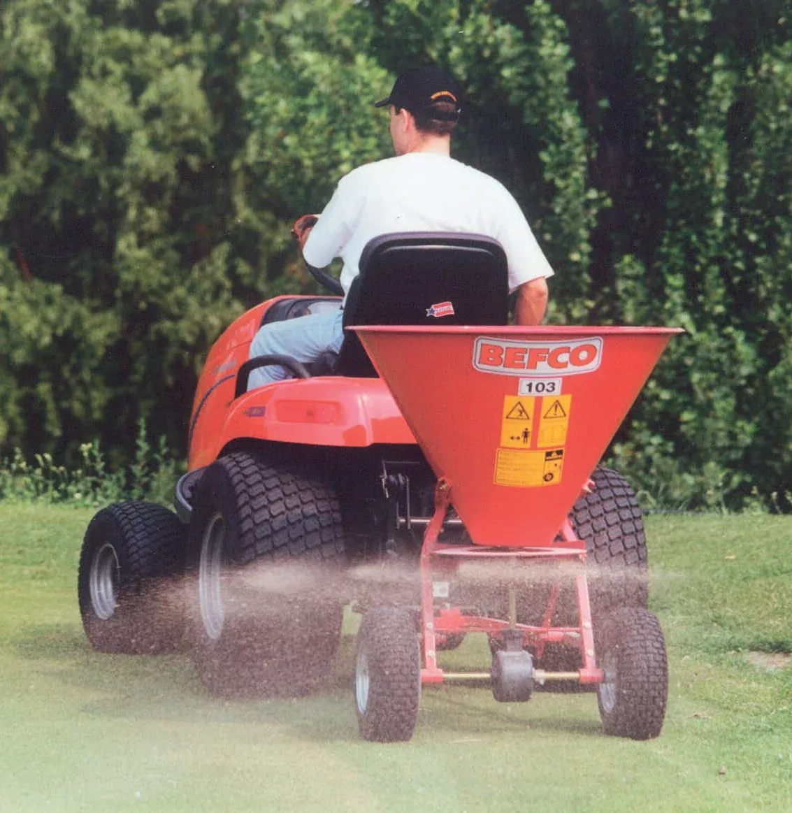 BEFCO | Baby-Hop Pull-Type Broadcast Spreader | Model 103 & 106 Series | 237–339 lb Capacity | 3′–20′ Spread Width | Horsepower 10 To 20 HP | For Lawn Tractors, ATVs & UTVs