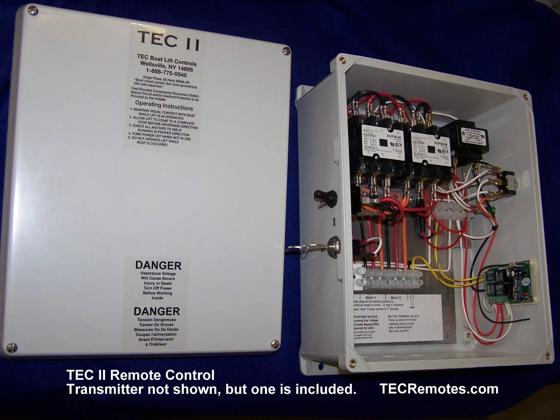 Boat Lift Distributors | TEC 2 for 1 Remote | Dual Lift Controller | Range 300 ft | Controls Up to 800W Dock Lights | Weight 12 lbs For Marine & Dock Use