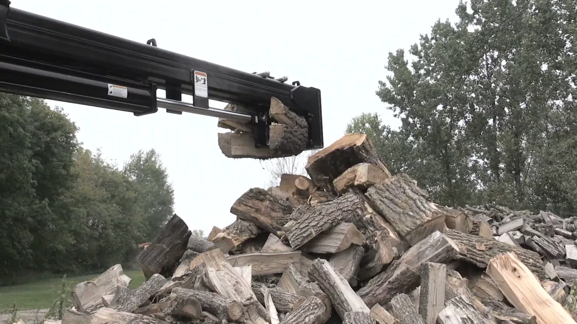 CID Log Splitter Attachment | Model Inverted & Horizontal | Width 14.5″-18.5″ | 15–25 GPM | For Skid Steers