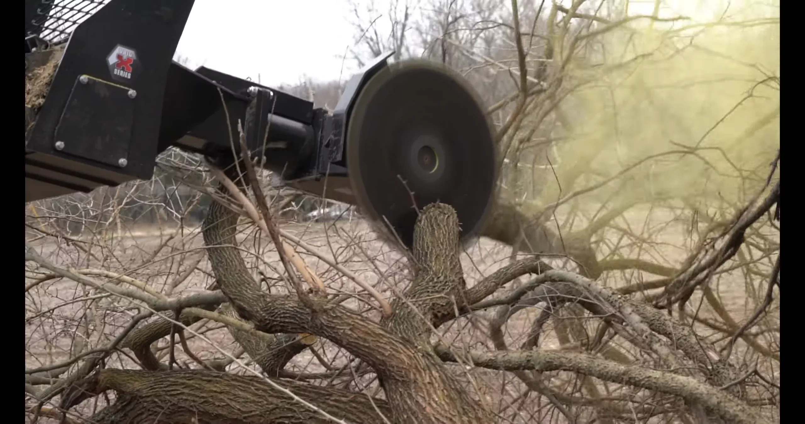 CID Manual Rotating Tree Saw | Width 82″ | 17-30 GPM | For Skid Steers