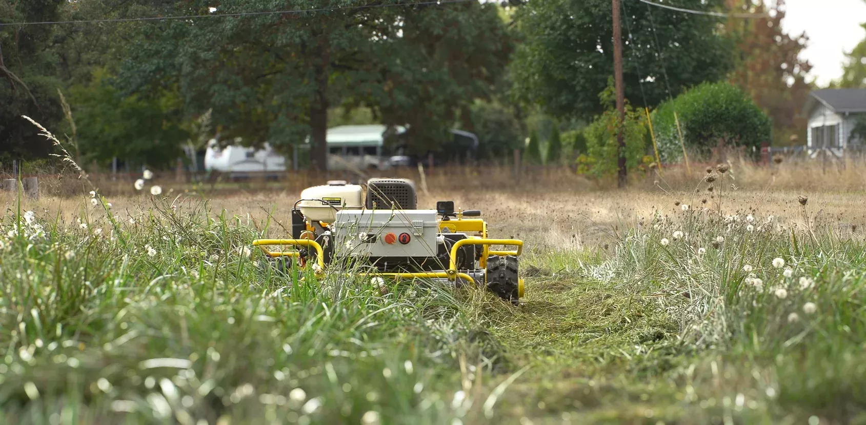 Farmer Helper Remote Controlled Mower | Model PK-RM70 | Cutting Width 28″ | 15HP Gasoline Engine | Tracked Drive