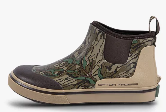 Gator Waders Men’s Camp Boots – Mossy Oak Greenleaf #CAM70M