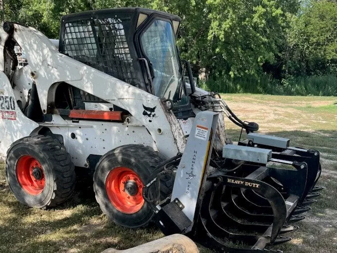Hammer Head Add-A-Saw Hydraulic Chainsaw | Max Log Cut-Off Diameter 24″ | Hydraulic Flow 14+ GPM | For Skid Steers