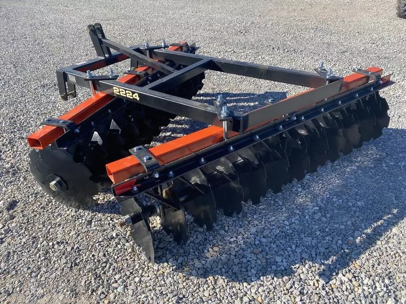Industrias America 3-Point Hitch Offset Disc | Model 2224 | Cutting Width 8′ | Blade Size 22″ | Horsepower 50 To 60 HP | For Tractors