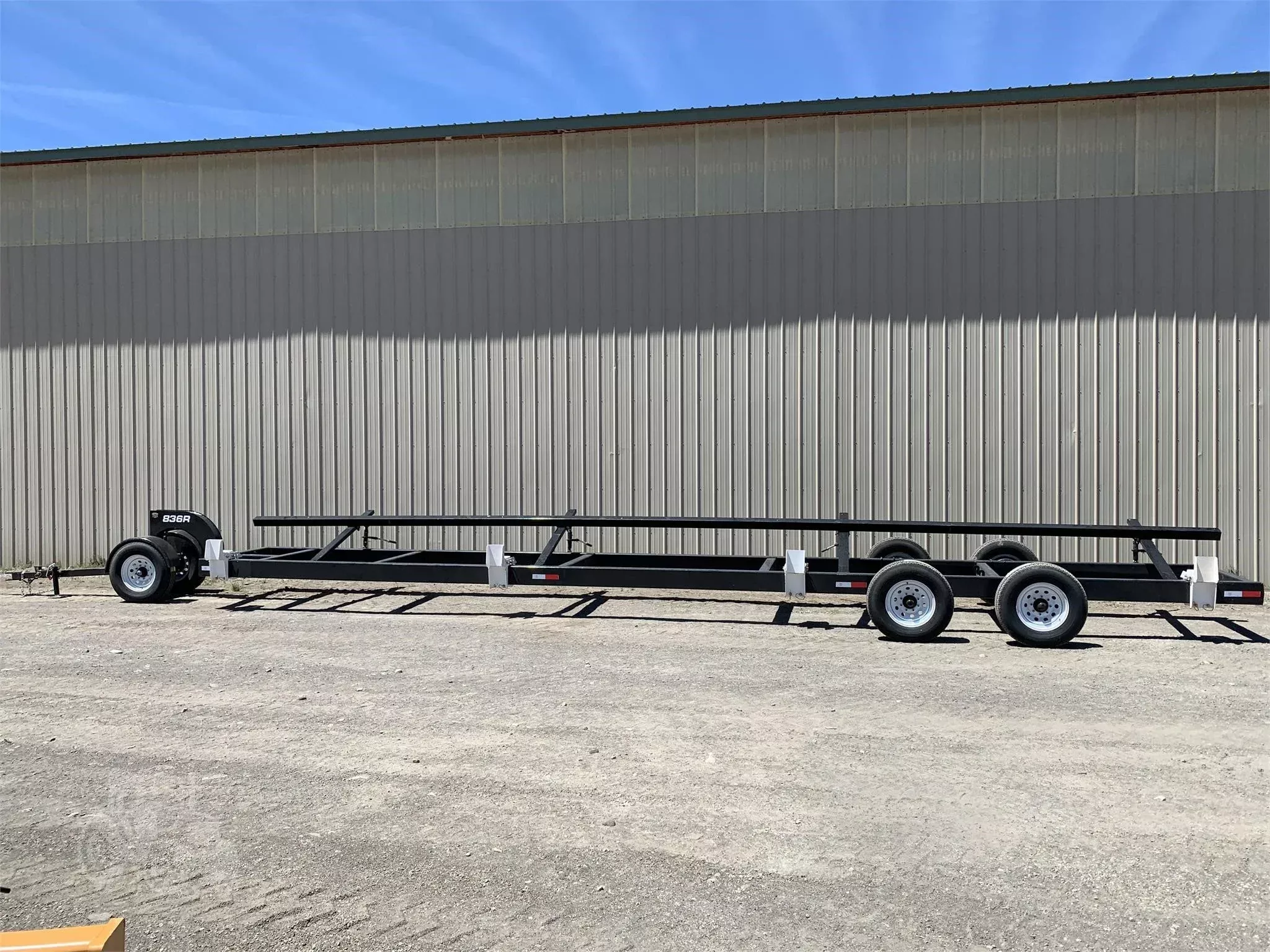 Industrias America Header Trailer | Model 836R | Length 36′ | 7000lb Torsion Axles | Pull Type