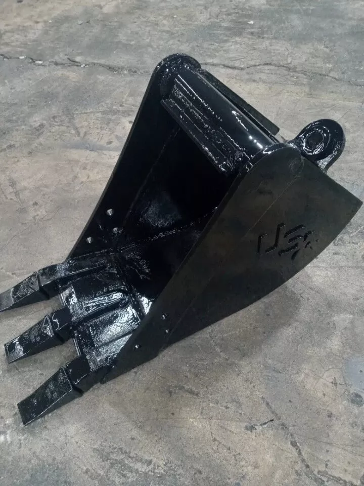 IS Attachments Tooth Buckets | Width 12″, 13″, 16″, 18″, 24″, 30″ & 36″ | Machine Size 3-4.5 Tons | For Excavators