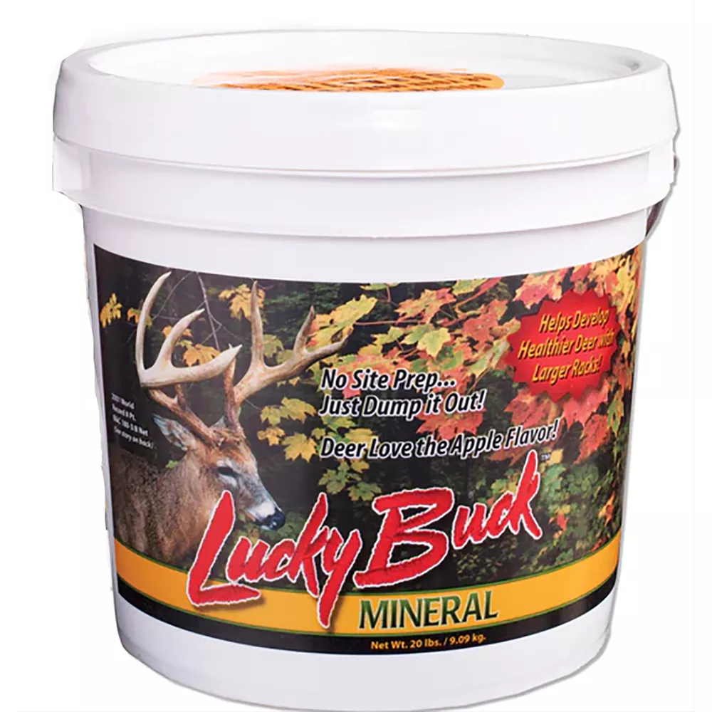 Lucky Buck Mineral Bucket 20 lb.