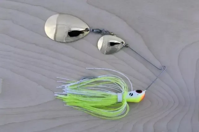 Lunker Lure Proven Winner Double Blade Spinnerbait 3/4 oz. – Chartreuse/White
