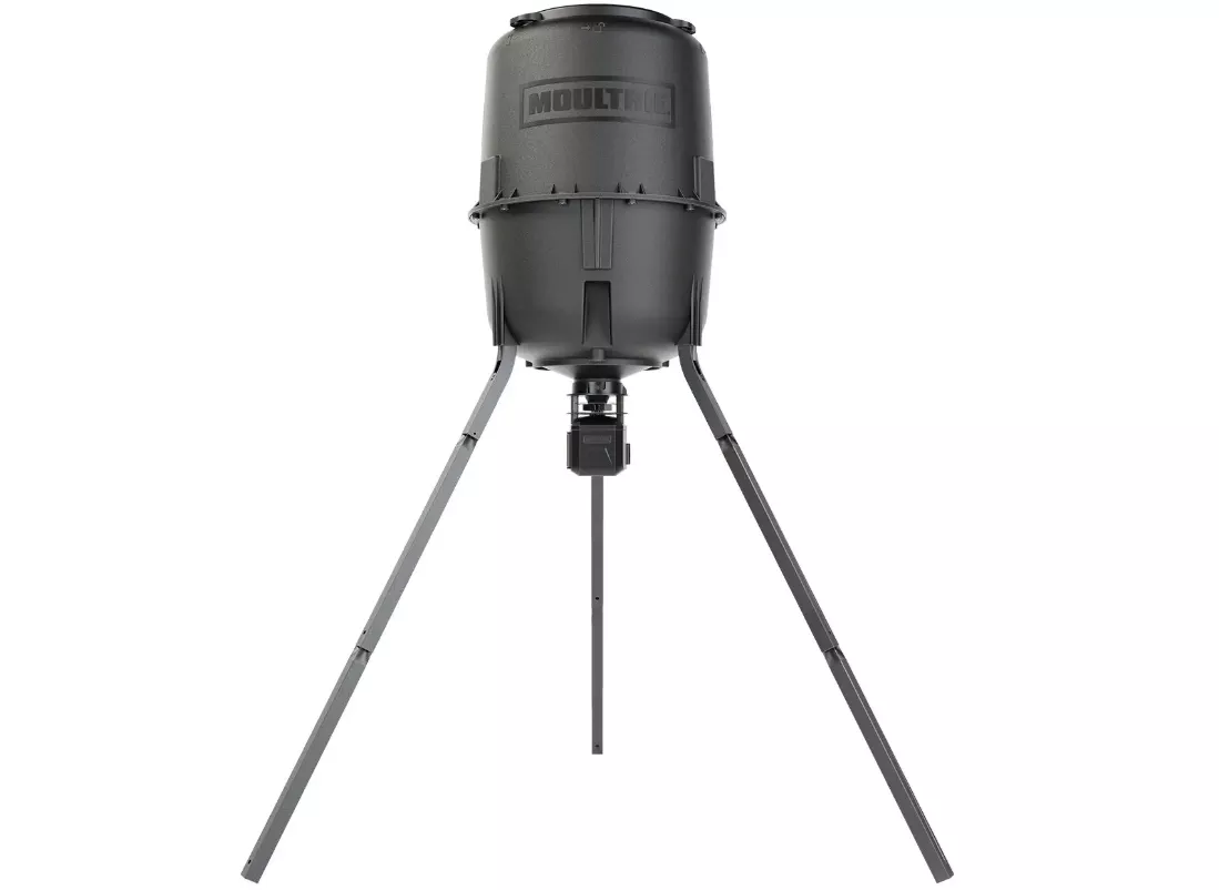 Moultrie Feeder Pro III 250 lb Deer Feeder – Directional Spin-Cast Hopper