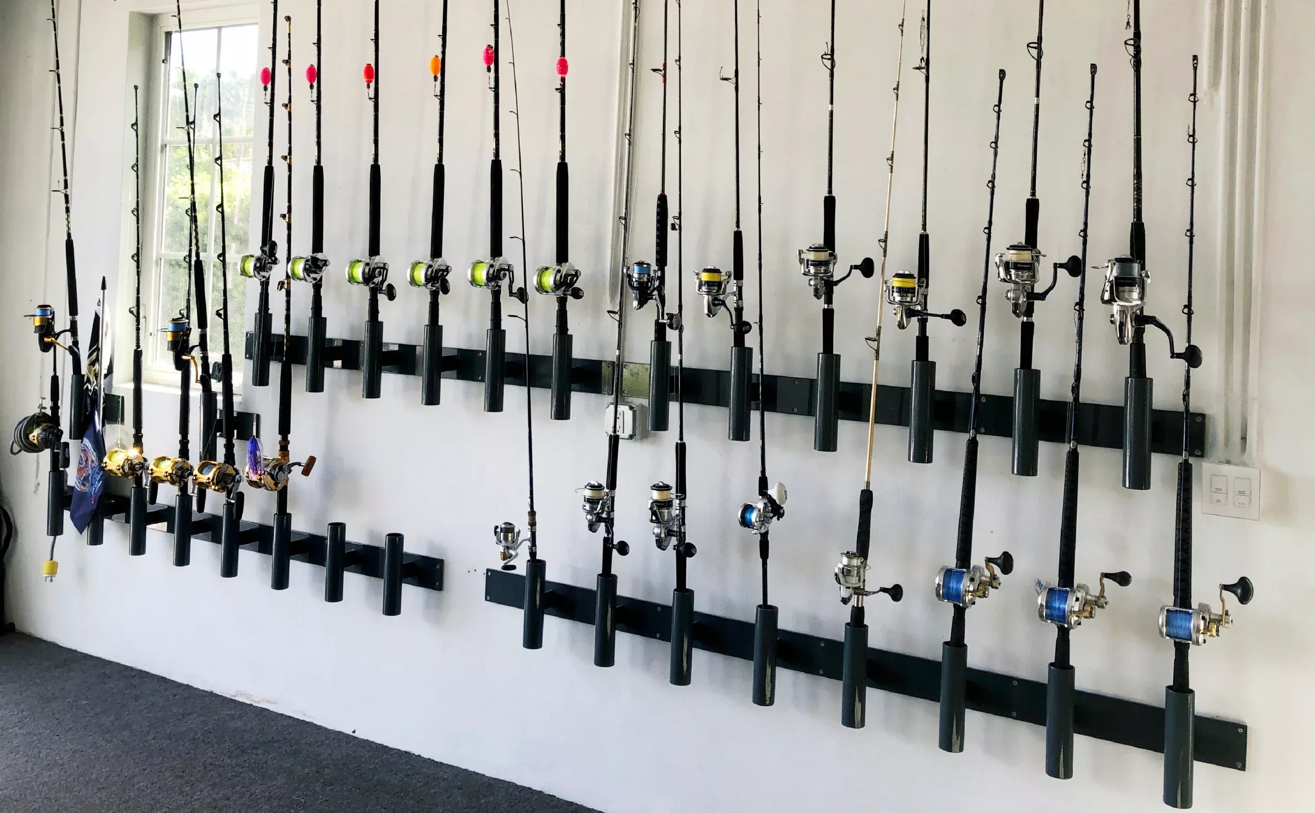 SeaWard The Wall | Rod Capacity 5 | Straight & Bent Slot Orientation