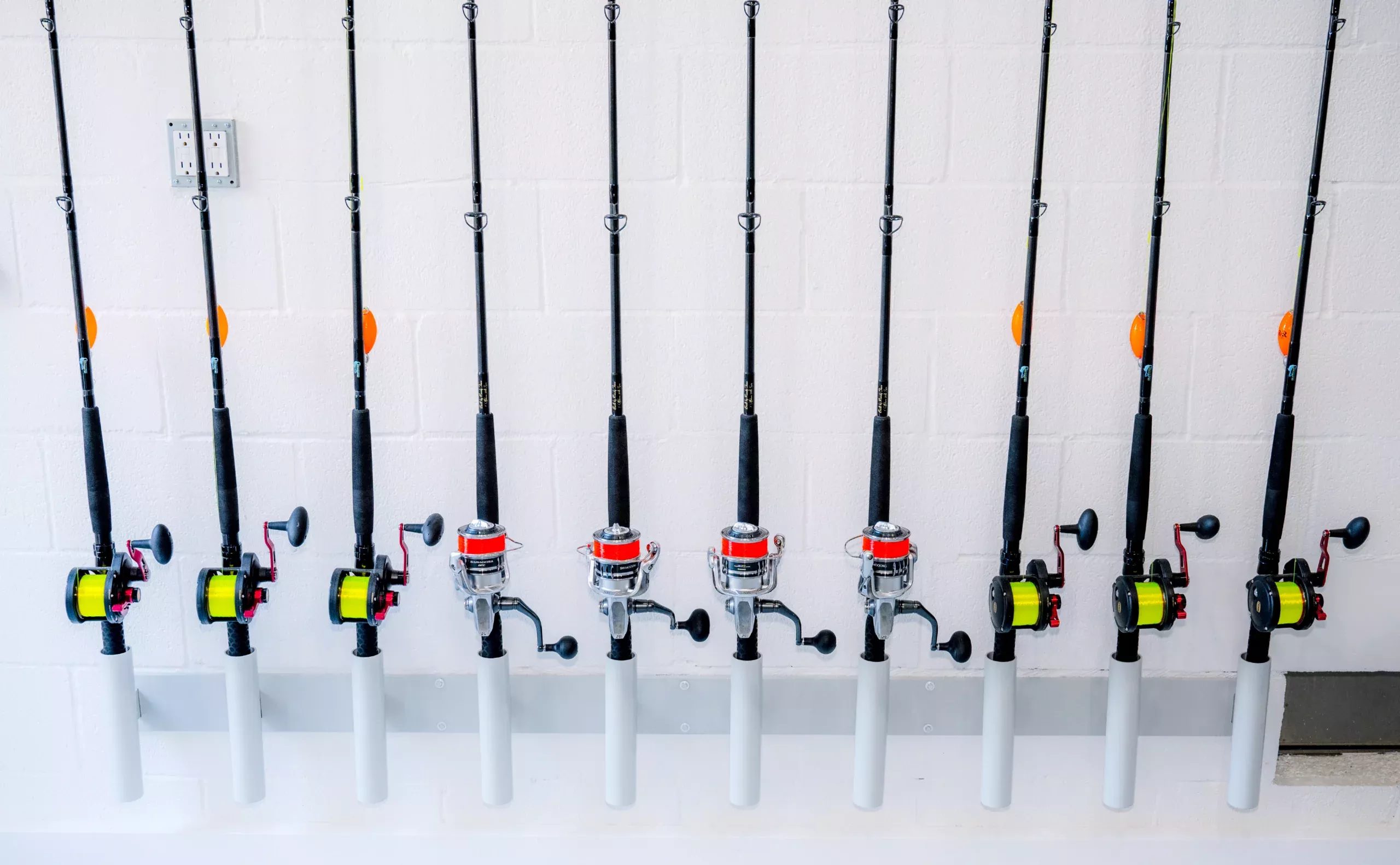 SeaWard The Wall | Rod Capacity 6 | Straight & Bent Slot Orientation