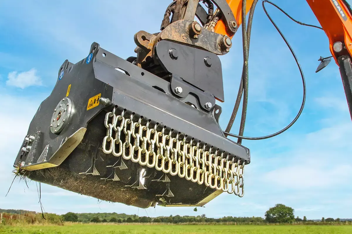 Solesbee’s Mulcher | Model TC1-100 | Motor Type 9cc | Machine Weight 1.5-4.5 Tons | For Mini Excavators