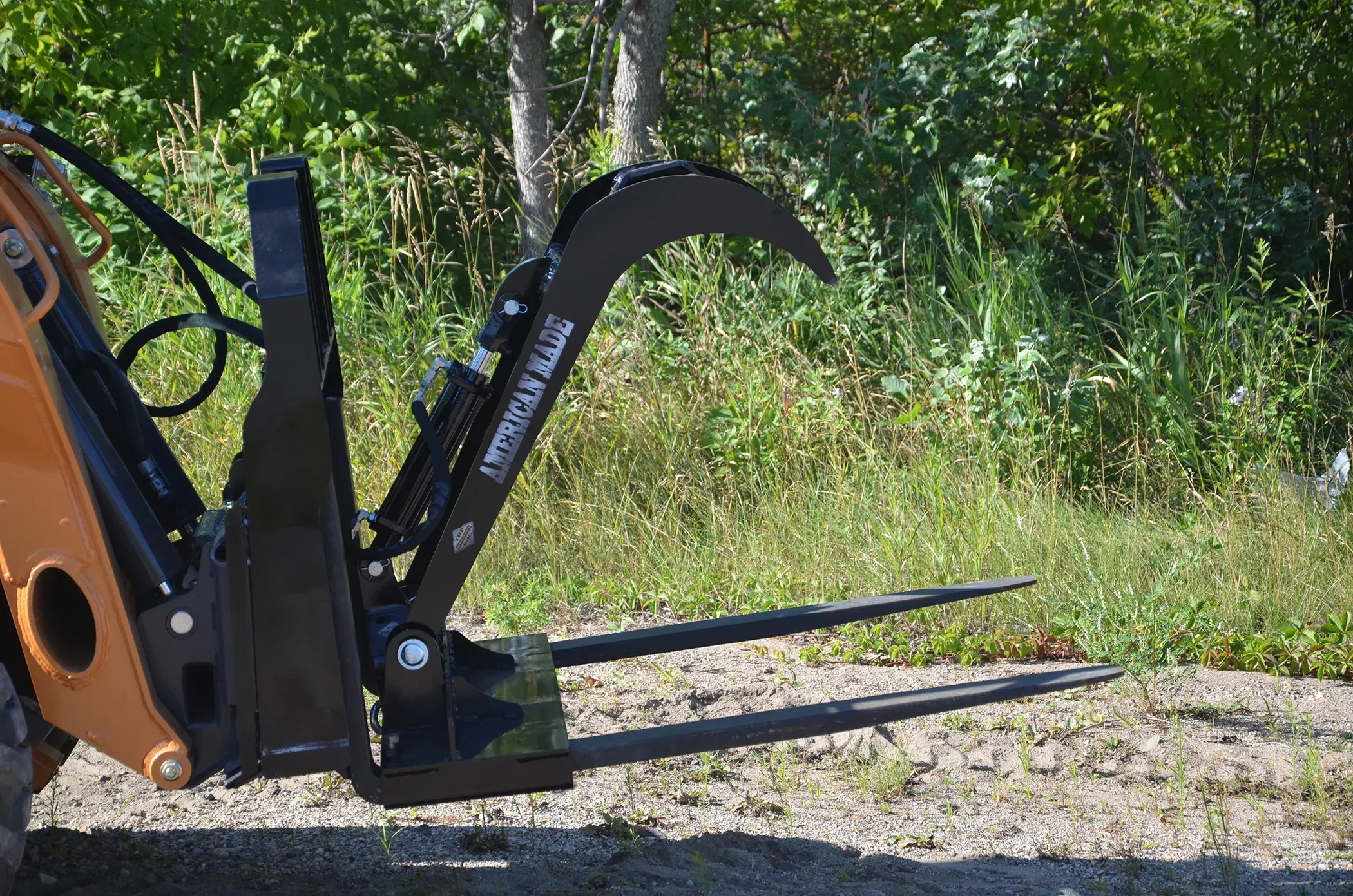 Top Dog Attachments Pallet Fork Grapple | Width 45″ | 10-15 GPM | For Skid Steers