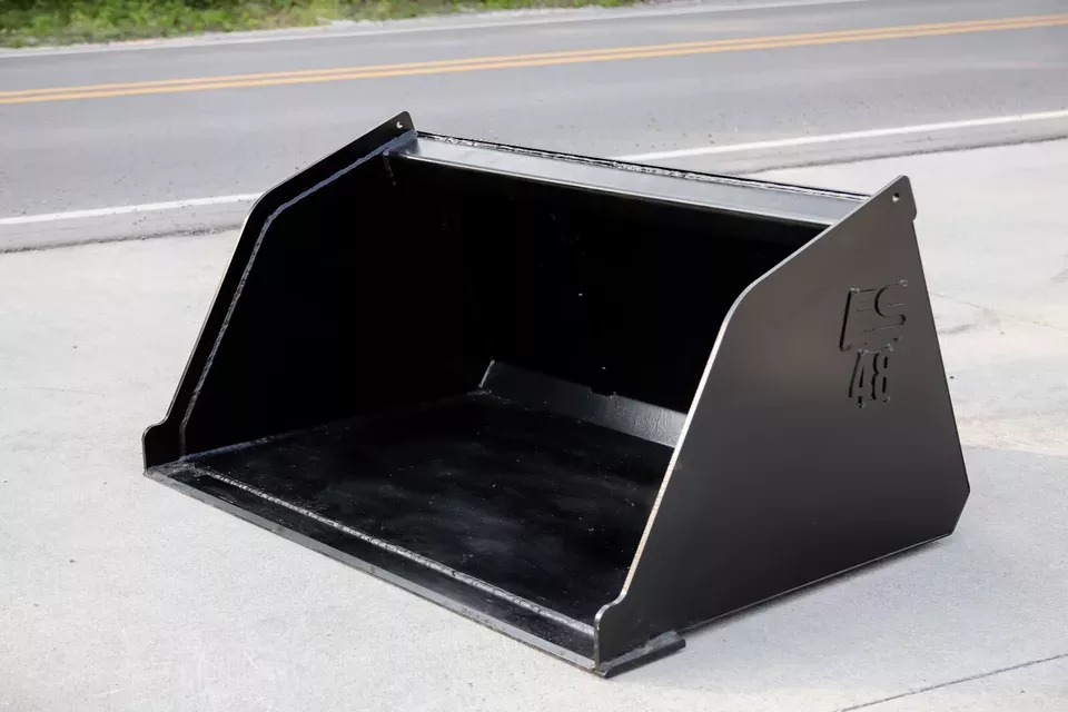 Top Dog Attachments Toro Dingo Light Material / Snow Bucket | Width 48″ | 8-12 GPM | For Mini Skid Steers